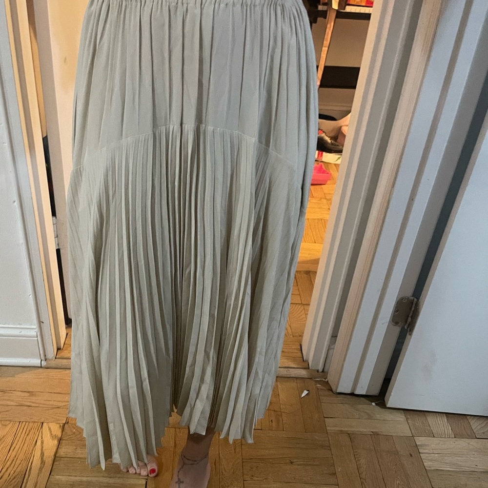 Vince Pleated panel Skirt